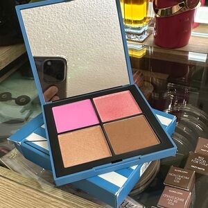 NARS Blush Palette - Vibrant Pink and Warm Brown- Never used! Gently swatched!